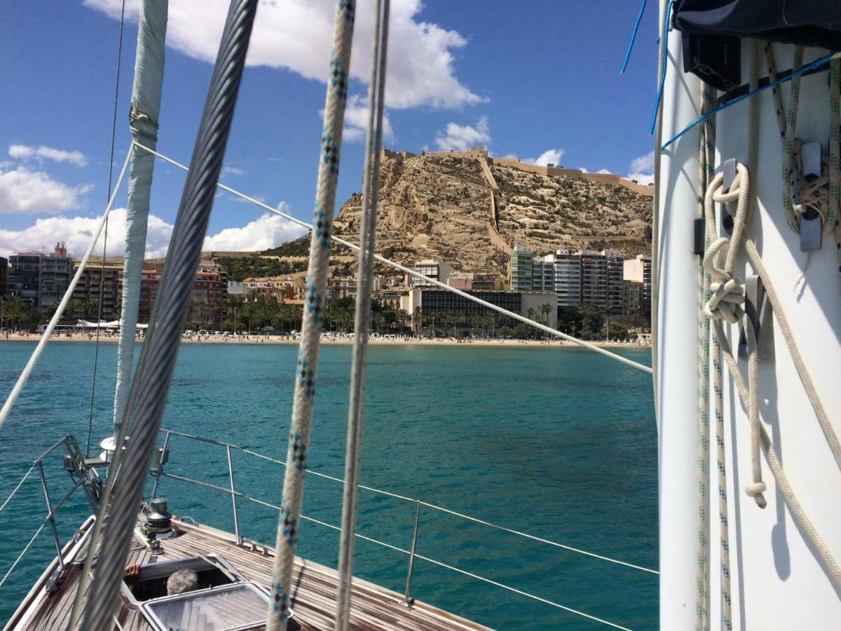 Suite Sun And Sea อาลิกันเต ภายนอก รูปภาพ